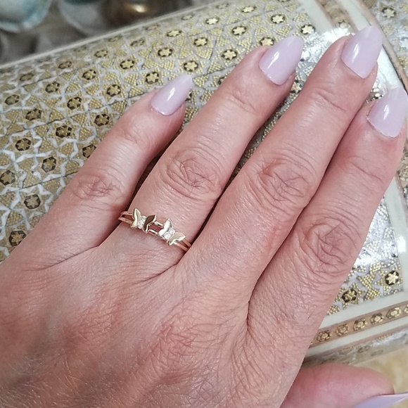 14k Yellow gold 2 Butterfly CZ Ring - Picture 3 of 9